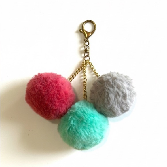 🔥FREE with purchase Key chain pom poms pink, teal, grey - Picture 1 of 5